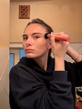 SophiiaStarr online show from November 2025 12:38:02 PM