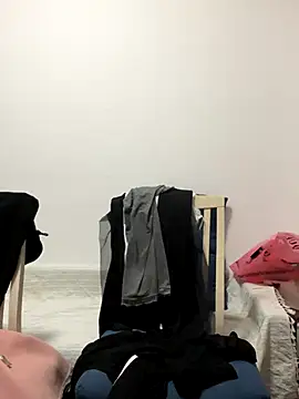 Snapshot of smgirls chatting on November 2025 05:46:02 PM smgirls online show from November 2025 05:46:02 PM