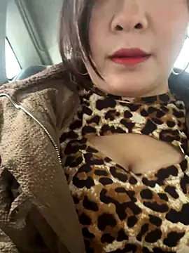 Snapshot of smgirls chatting on November 2025 05:02:02 AM smgirls online show from November 2025 05:02:02 AM