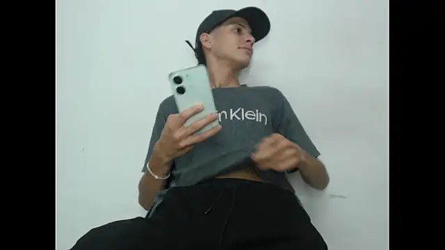 sam hottt online show from October 2025 12:13:01 AM