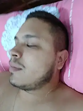 Alexboy022025 online show from November 2025 08:52:01 PM