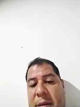 latinblack16 online show from November 2025 03:20:01 AM