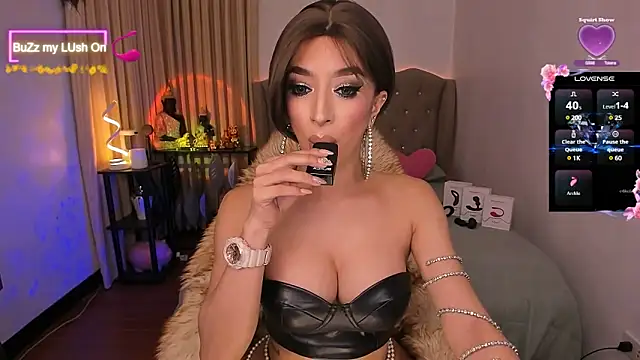 Snapshot of Dream_Goddess chatting on December 2024 09:30:01 AM Dream Goddess online show from December 2024 09:30:01 AM