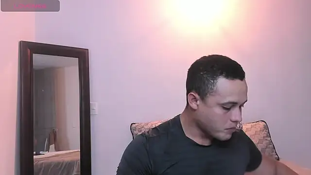 KingLevi01 online show from September 2025 10:34:02 PM