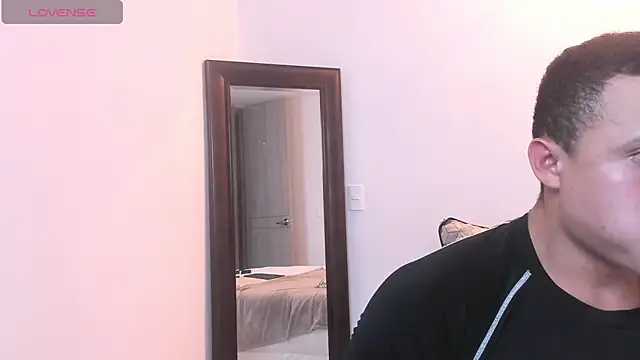 KingLevi01 online show from September 2025 12:02:02 AM