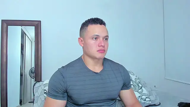 KingLevi01 online show from April 2026 01:47:01 AM