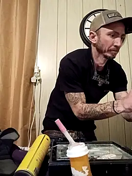 Mrluckstick online show from January 2026 07:39:01 PM