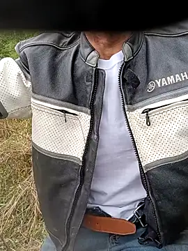 Mrluckstick online show from April 2026 09:49:02 PM