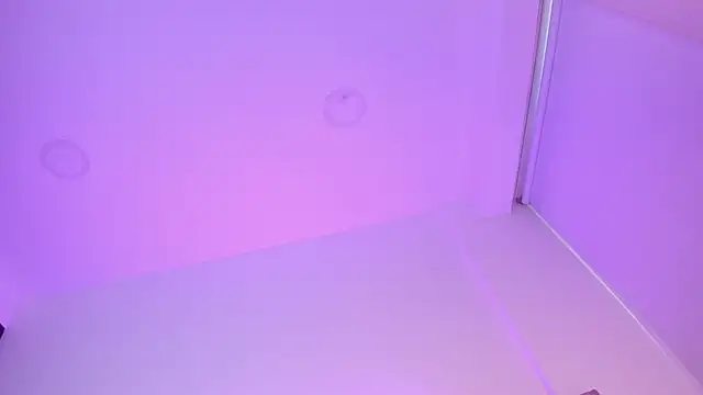 Ambeer fox  online show from March 2026 01:33:02 PM