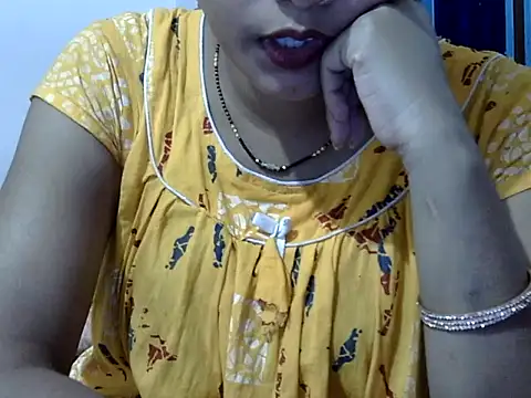 Snapshot of dreamgirl20262 chatting on October 2025 01:45:02 PM dreamgirl20262 online show from October 2025 01:45:02 PM
