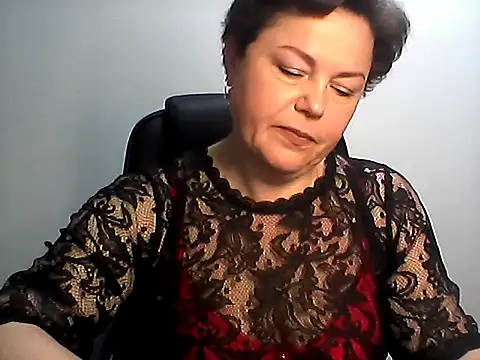 Snapshot of EllaLove2277 chatting on November 2025 04:23:01 AM EllaLove2277 online show from November 2025 04:23:01 AM