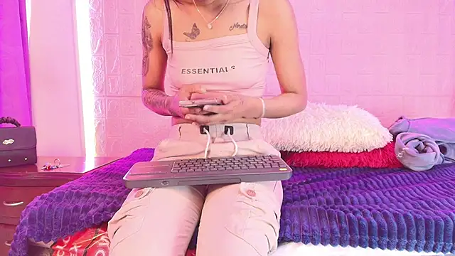 Baby kinky-- online show from October 2025 02:36:02 PM
