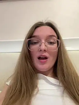 Bellatrisssaa online show from January 2026 02:00:02 PM