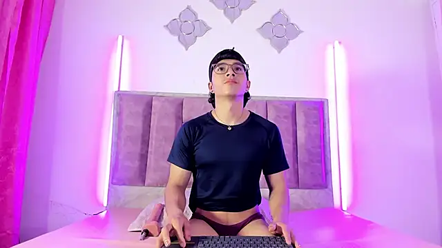 Snapshot of 0anonimo_bottom1 chatting on September 2025 06:42:01 PM 0anonimo bottom1 online show from September 2025 06:42:01 PM