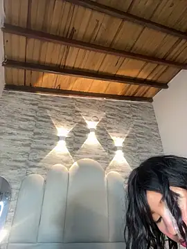 Kristy1  online show from April 2026 11:16:01 AM