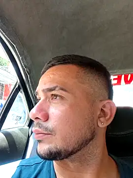 yeffito1 online show from September 2025 03:45:01 PM