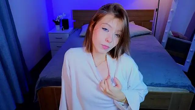 LumMina online show from December 2025 10:02:01 AM