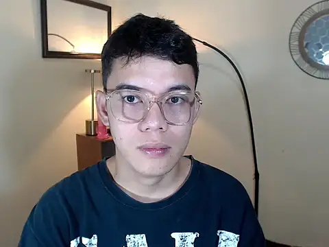 keirflorianxx online show from October 2025 07:36:02 AM