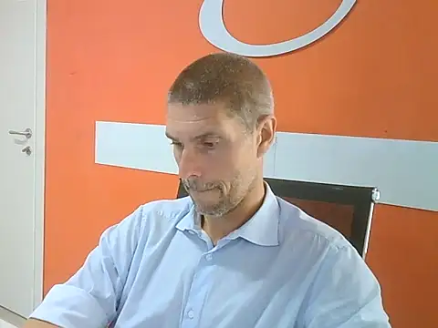 Snapshot of max79ve31 chatting on September 2025 09:20:01 AM max79ve31 online show from September 2025 09:20:01 AM