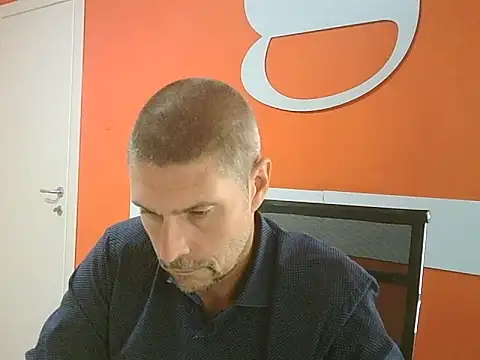 Snapshot of max79ve31 chatting on September 2025 11:56:02 AM max79ve31 online show from September 2025 11:56:02 AM