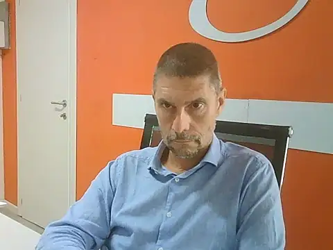 Snapshot of max79ve31 chatting on September 2025 12:09:01 PM max79ve31 online show from September 2025 12:09:01 PM