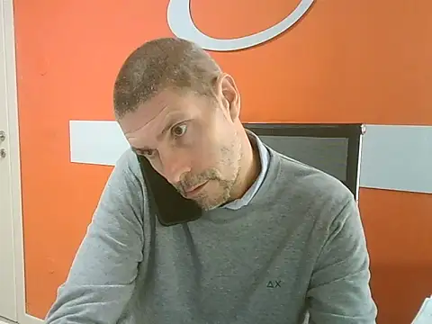 Snapshot of max79ve31 chatting on October 2025 01:15:02 PM max79ve31 online show from October 2025 01:15:02 PM