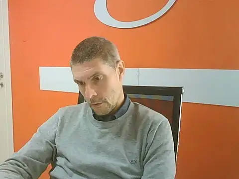 Snapshot of max79ve31 chatting on November 2025 12:50:02 PM max79ve31 online show from November 2025 12:50:02 PM