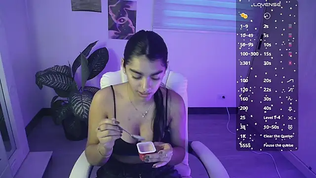 amarasilk  online show from July 2026 11:09:02 PM