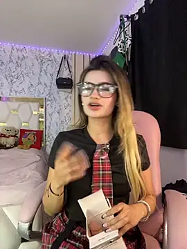 Snapshot of Katleen_wxw chatting on September 2025 11:43:02 AM Katleen wxw online show from September 2025 11:43:02 AM