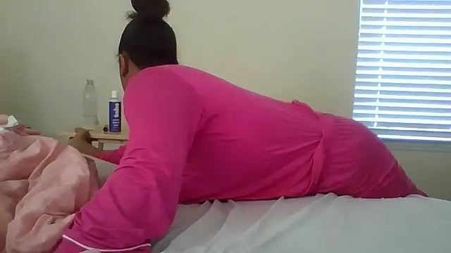 jottijade online show from November 2025 03:46:01 PM