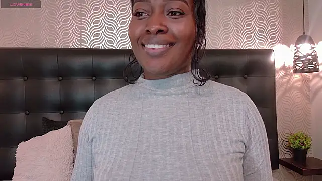 NaiaraMasson  online show from March 2026 12:09:01 PM