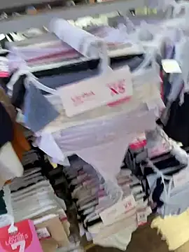 Snapshot of Boy_hot- chatting on March 2026 11:22:02 PM Boy hot- online show from March 2026 11:22:02 PM