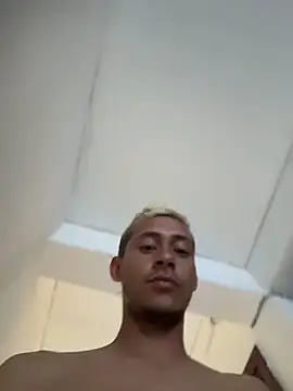 Snapshot of Boy_hot- chatting on April 2026 07:33:02 PM Boy hot- online show from April 2026 07:33:02 PM