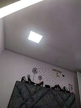 Shantey Laurent online show from February 2026 02:32:02 PM