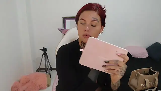 Maddy Vicius19 online show from October 2025 09:12:02 PM