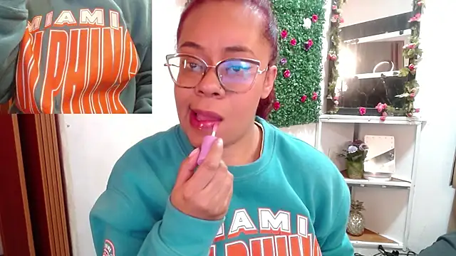 MIA  SPENCER online show from September 2025 01:44:02 PM