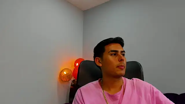 Snapshot of Matthewlodge chatting on November 2025 03:16:02 AM Matthewlodge online show from November 2025 03:16:02 AM