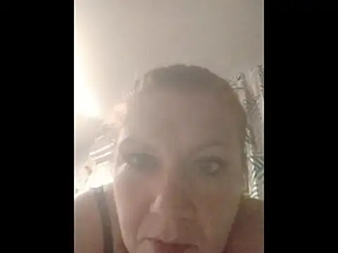 nakedgarbageperson online show from October 2025 11:45:02 AM