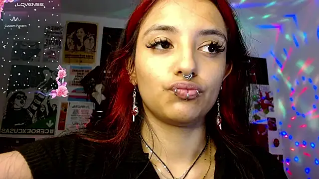 carolinerue online show from April 2026 03:45:01 AM