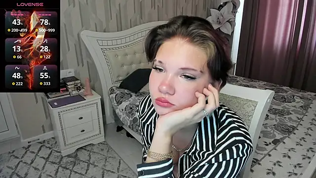 Snapshot of HarperMarryson chatting on October 2025 07:05:02 AM HarperMarryson online show from October 2025 07:05:02 AM