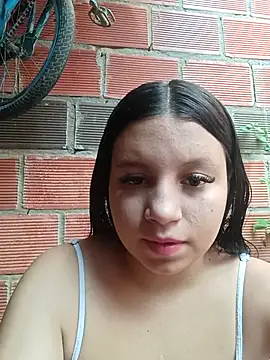 Shell Latina online show from October 2025 01:44:01 PM