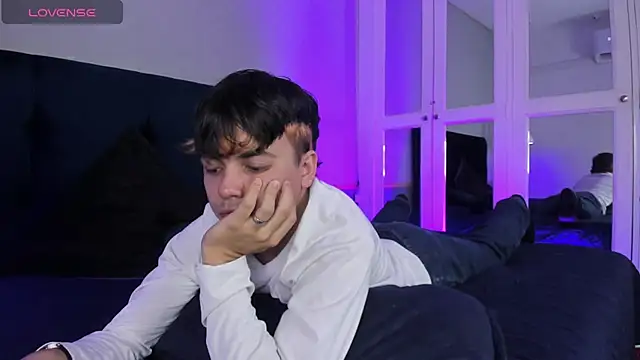 Andree Kamado online show from October 2025 12:01:02 PM