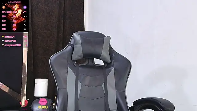 Snapshot of luna_brown7 chatting on December 2025 10:31:01 AM luna brown7 online show from December 2025 10:31:01 AM