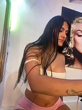 juliana1920 online show from September 2025 09:41:02 PM