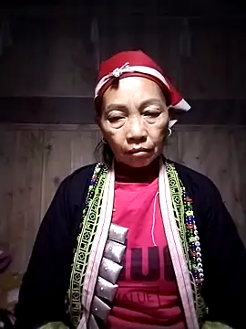 -Xuka-200 online show from December 2025 11:26:02 AM