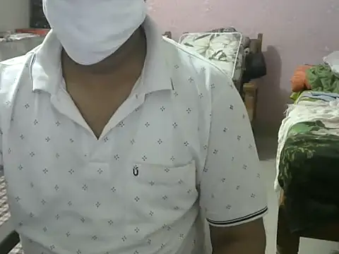 Famit025 online show from February 2026 05:50:01 PM