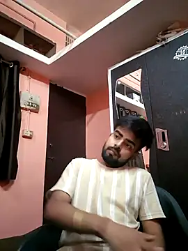 soniriyaa010101 online show from April 2026 06:03:01 AM