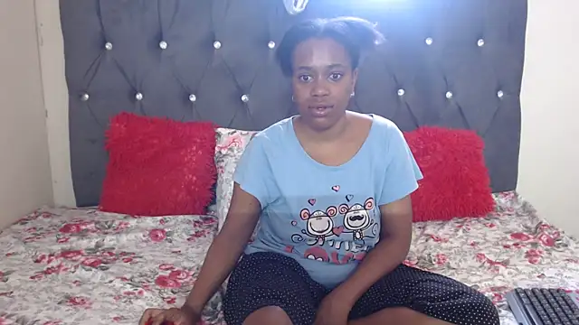 YummyJellybooty13 online show from October 2025 11:22:02 AM