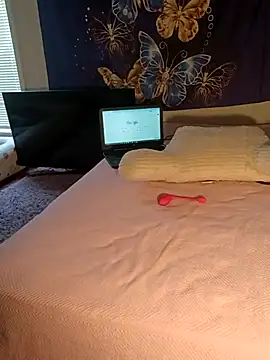 LuvTune online show from April 2026 04:56:02 PM