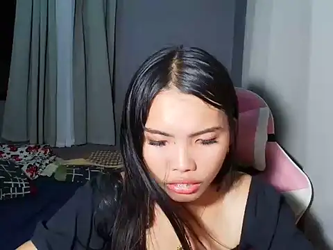 Snapshot of cutie_milker chatting on June 2026 04:44:01 PM cutie milker online show from June 2026 04:44:01 PM